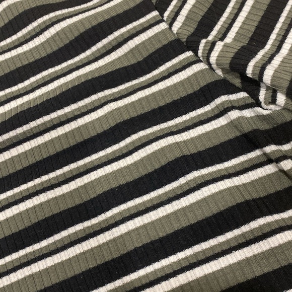 Comfy Ribbed Stripped Shirt - Green Black White - Medium - Picture 3 of 7